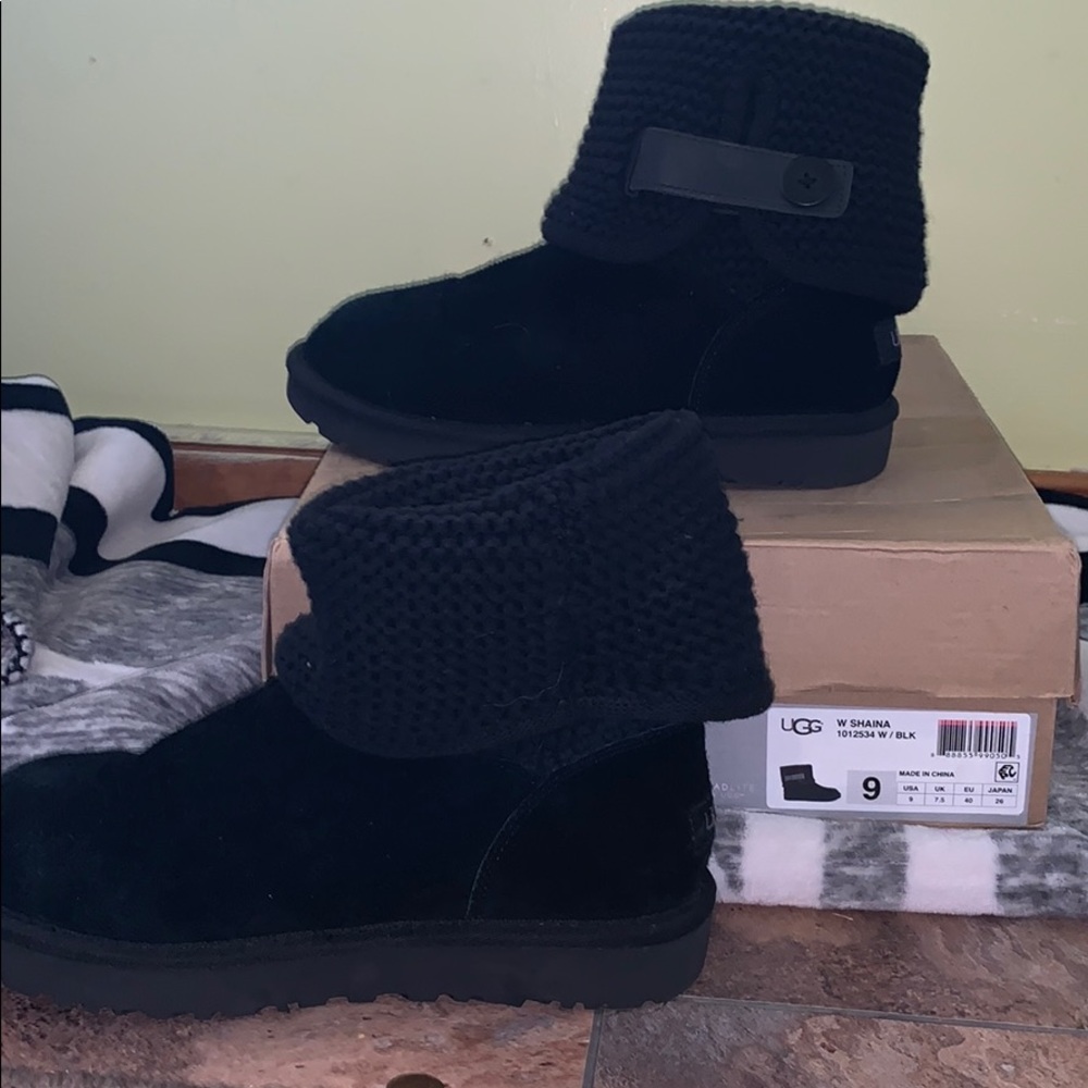 Black  SHAINA UGG  boots